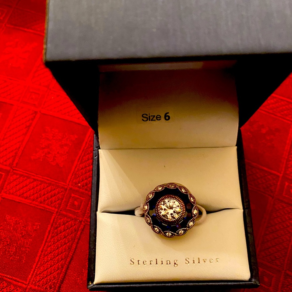 Contessa Di Capri ring